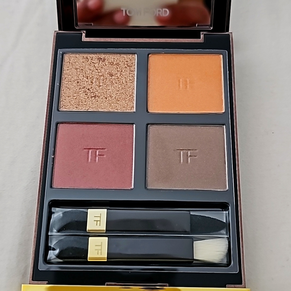 Tom Ford eyeshadow quad in leopard sun